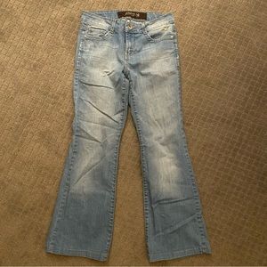 Grane Bootleg Light Wash Jeans